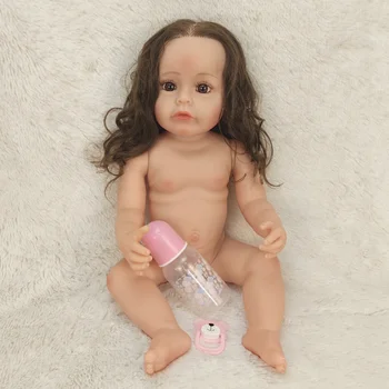 Милые вьющиеся волосы 55 см, полностью пластиковая кукла-Реборн, Имитирующая куклу, Имплантированные вручную волосы