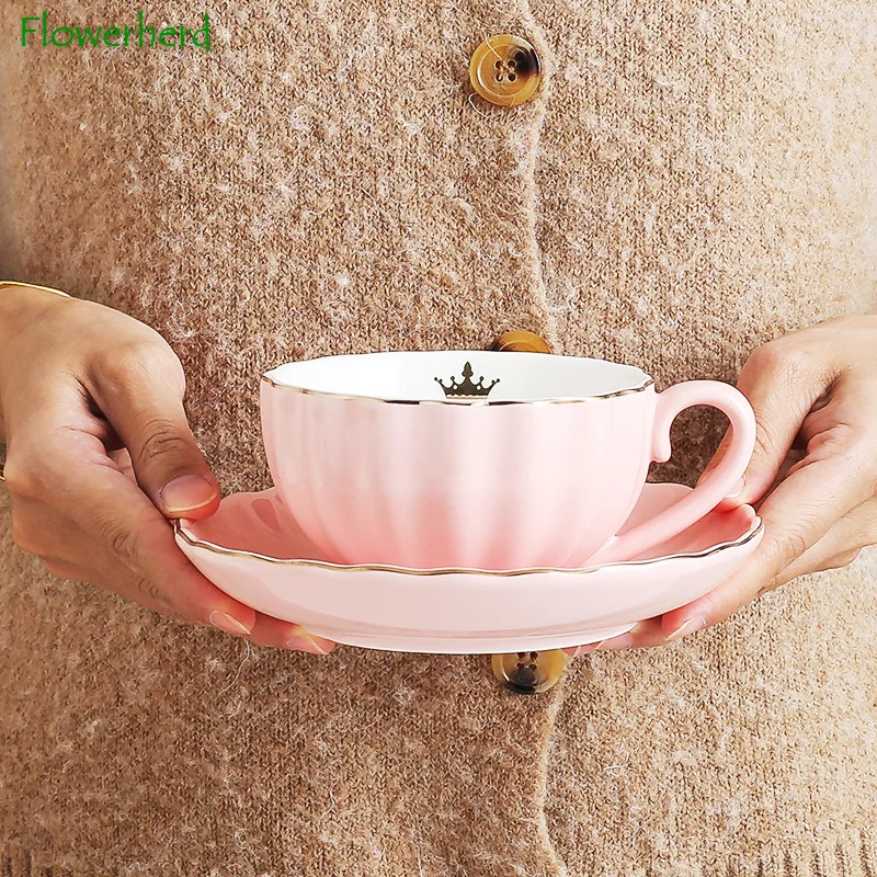 Тыквенная кружка, Керамический набор кофейных чашек с блюдцем, Чашки для черного чая, Послеобеденная чайная чашка с цветочным рисунком, Дисковая полоска, золотой подарок для пары 0
