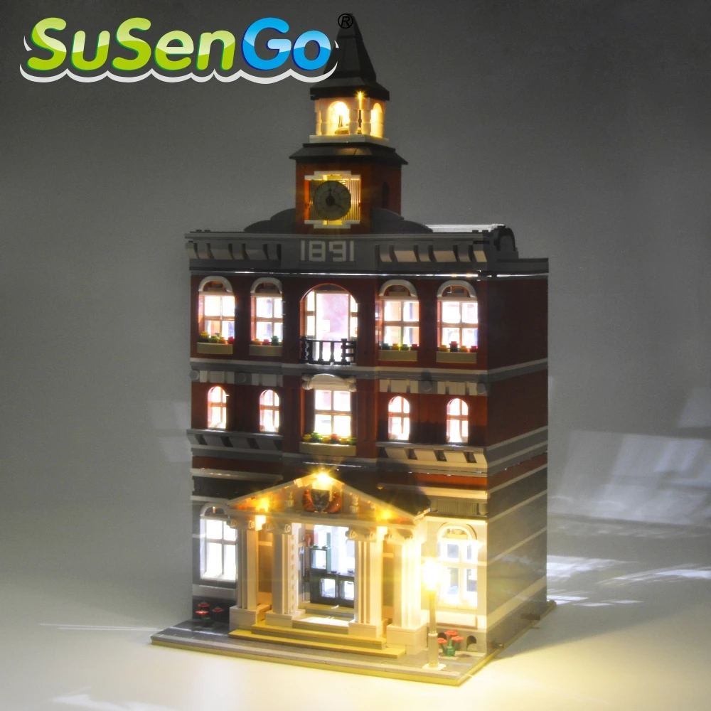 Комплект светодиодных светильников SuSenGo для ратуши 10224 Совместим с моделью 15003 30014, без строительных блоков 0