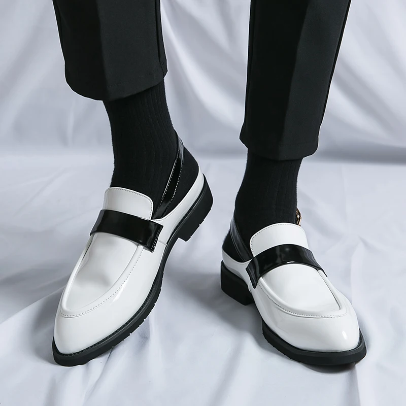 Летняя белая свадебная модельная обувь, Мужские деловые офисные сандалии, высококачественные мужские лоферы, Брендовая уличная обувь для вождения на плоской подошве 1